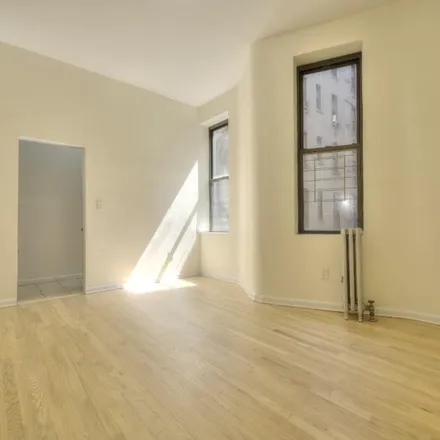 Rent this 1 bed apartment on 523 West 187th Street in New York, NY 10033