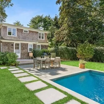 Rent this 3 bed house on 12 Jackson Street in East Hampton, East Hampton North