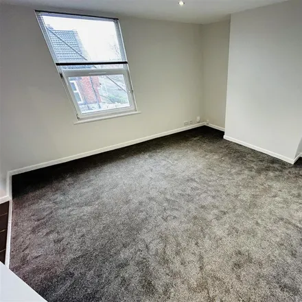 Image 3 - Aberdeen Drive, Leeds, LS12 3RF, United Kingdom - Apartment for rent