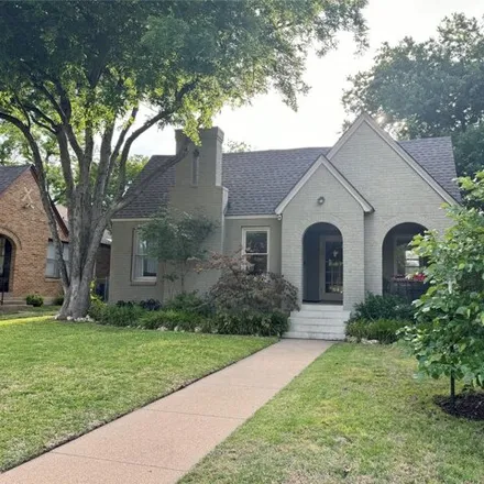 Rent this 3 bed house on 3405 Rogers Avenue in Fort Worth, TX 76109