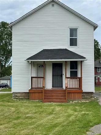 Image 4 - 1215 West 22nd Street, Lorain, OH 44052, USA - Duplex for sale
