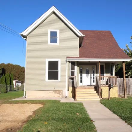 Buy this 3 bed house on 505 Gardner Street in Belvidere, IL 61008