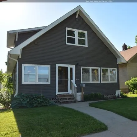 Buy this 3 bed house on 2120 S Magnolia St in Sioux City, Iowa