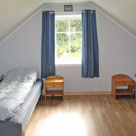Rent this 2 bed house on Reksteren in 5683 Reksteren, Norway