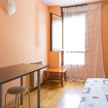 Image 2 - Passatge de Dolors Almeda i Roig, 08940 Cornellà de Llobregat, Spain - Room for rent
