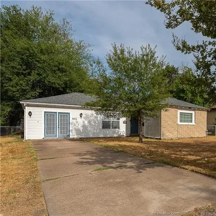 Buy this 3 bed house on 811 McAshan Street in Bryan, TX 77803