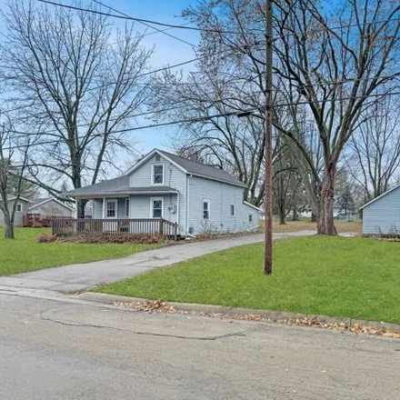 Image 1 - 320 West Grove Street, Lena, Stephenson County, IL 61048, USA - House for sale