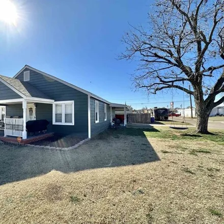 Buy this 3 bed house on 1030 21st Street in Woodward, OK 73801