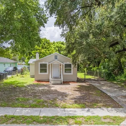 Buy this 3 bed house on 720 20th Street in Orlando, FL 32805