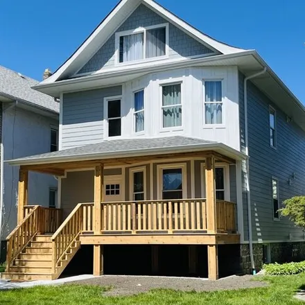 Rent this 3 bed house on 5232 West Berteau Avenue in Chicago, IL 60630