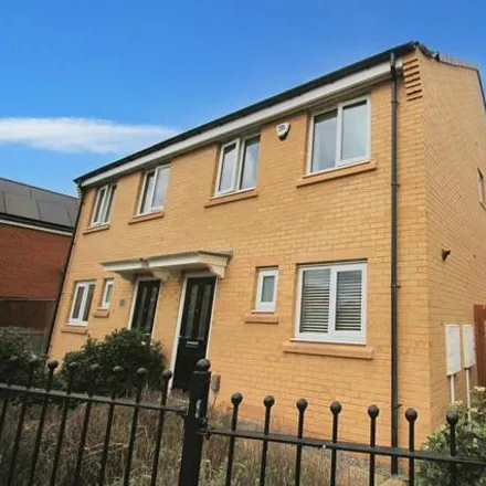 Buy this 3 bed duplex on Kirkland Chase in Newcastle upon Tyne, NE5 4EZ