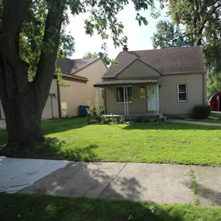Buy this 4 bed house on 4676 Ziegler Street in Dearborn Heights, MI 48125