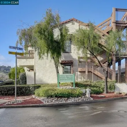 Buy this 1 bed condo on Olympic Boulevard in Saranap, Contra Costa County