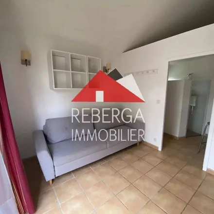 Rent this 1 bed apartment on 1 Place de la Mairie in 81200 Aussillon, France