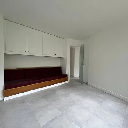 Rent this 4 bed apartment on Domaine national de Saint-Cloud in 1 Avenue de la Grille d'Honneur, 92210 Saint-Cloud