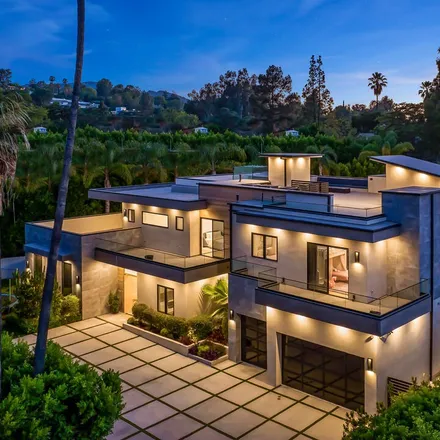 Image 1 - 4114 Valley Meadow Road, Los Angeles, CA 91436, USA - House for sale