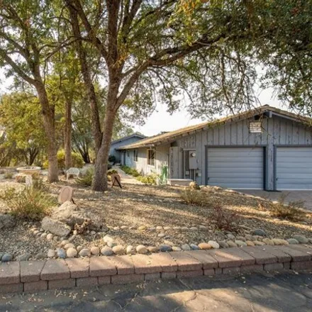 Buy this 3 bed house on Spearhead Lane in Fresno County, CA 93613