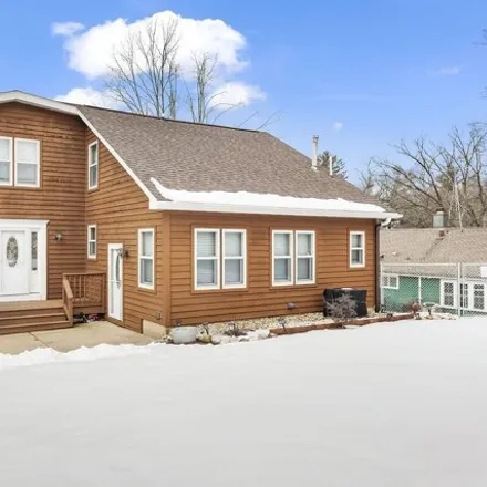 Image 3 - 584 Oakwood Trail, Twin Lakes, Kenosha County, WI 53181, USA - House for sale