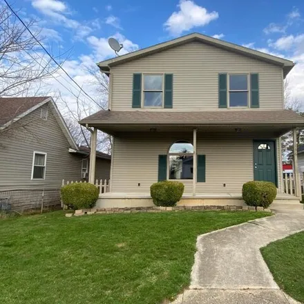 Buy this 3 bed house on 126 Fairview Boulevard in Eastmoor Subdivision, Circleville