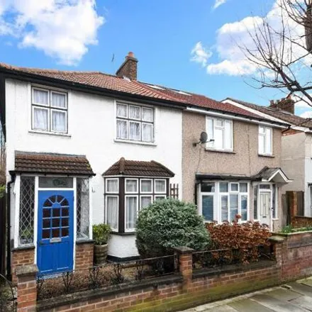 Buy this 3 bed duplex on Rogers Road in London, SW17 0EB