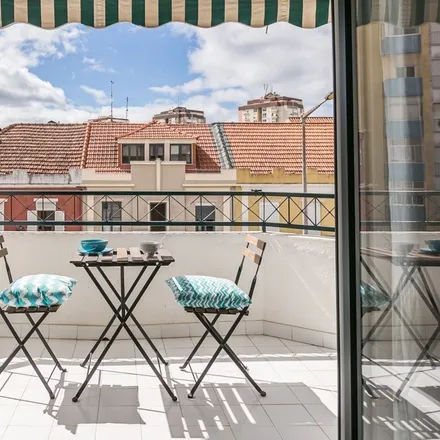 Rent this 1 bed apartment on Rua Gil Eanes in 2825-414 Costa da Caparica, Portugal