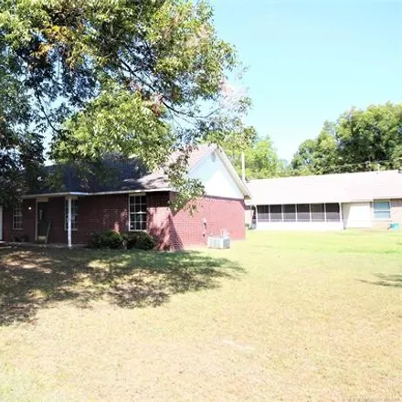 Image 1 - 317 Northwest 5th Street, Spiro, Le Flore County, OK 74959, USA - House for sale