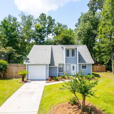 Buy this 3 bed house on 90 Glebe Rd in Summerville, South Carolina