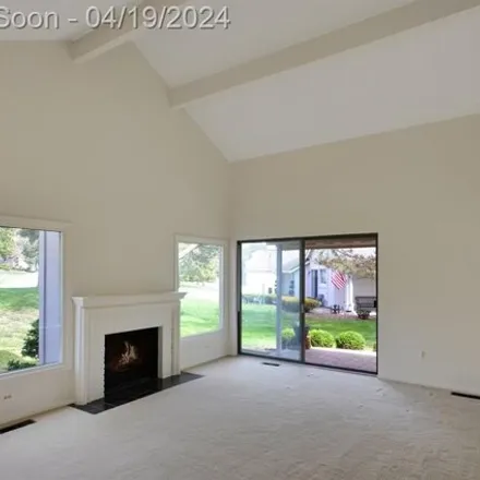 Image 4 - Wabeek Country Club, 4000 Clubgate Drive, Bloomfield Township, MI 48302, USA - Condo for sale