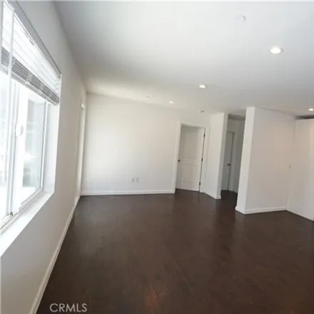 Image 3 - 2855 8th Avenue, Los Angeles, CA 90018, USA - House for rent