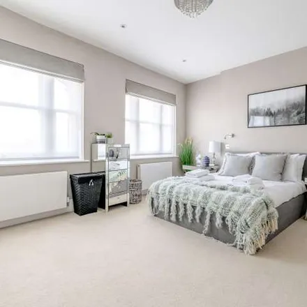 Image 7 - Vision Express, Heath Street, London, NW3 1DL, United Kingdom - Apartment for rent