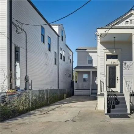 Buy this 4 bed house on 1326 Gallier St in New Orleans, Louisiana