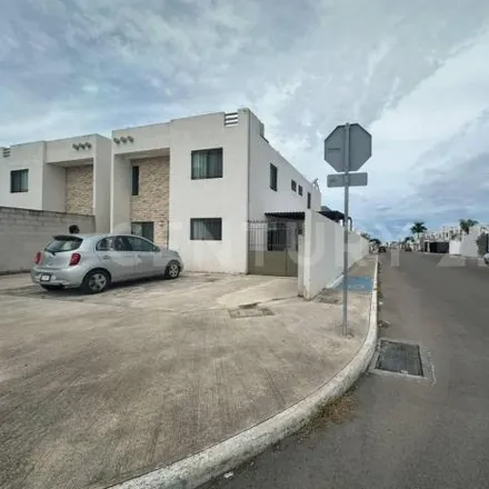 Buy this 6 bed house on Wash on Wheels in Calle 108, Fraccionamiento Las Américas