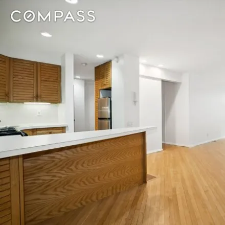 Image 4 - 139 East 55th Street, New York, NY 10022, USA - Condo for sale