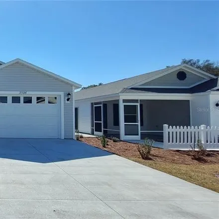 Rent this 2 bed house on 1401 Valparaiso Street in The Villages, FL 32162