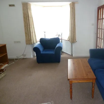 Image 6 - Poole Crescent, Metchley, B17 0PB, United Kingdom - House for rent