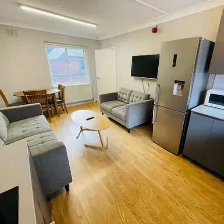 Image 9 - 4 Arthur Avenue, Nottingham, NG7 2EL, United Kingdom - Apartment for rent