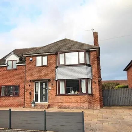 Buy this 4 bed house on Falcon Way in Dinnington, S25 2NY