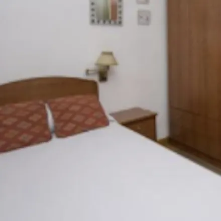Rent this 3 bed room on Madrid in Paseo de Santa María de la Cabeza, 5