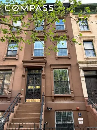 Rent this 3 bed townhouse on 270 West 132nd Street in New York, NY 10027