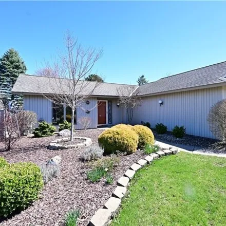 Image 1 - 33829 Glenwood Court, North Ridgeville, OH 44039, USA - House for sale