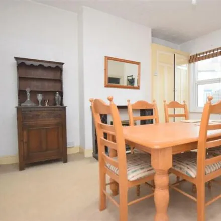 Image 7 - King's Road, Old Colwyn, LL29 9AB, United Kingdom - Apartment for sale