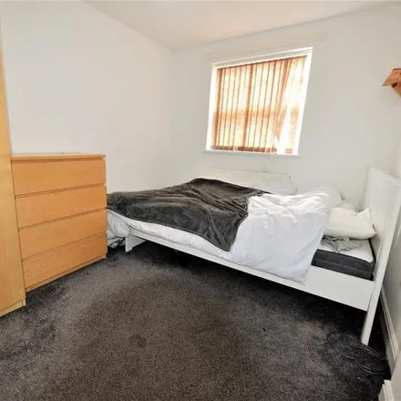 Rent this 2 bed apartment on The Swan With Two Neck (Closed) in Marsh Street, Leeds