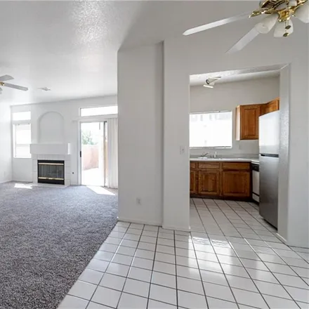 Image 7 - 5336 Runningbrook Road, Paradise, NV 89120, USA - Townhouse for rent