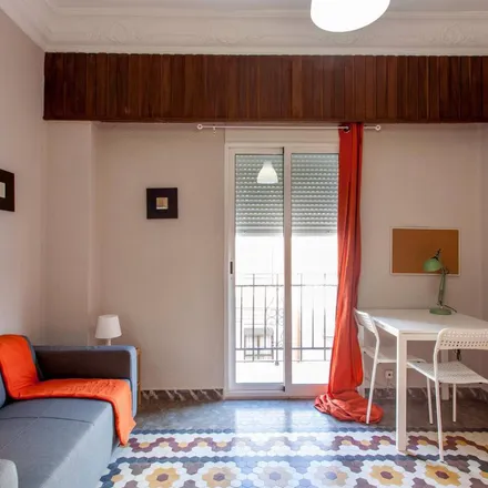 Rent this 8 bed apartment on Carrer del Guadalaviar in 9, 46009 Valencia