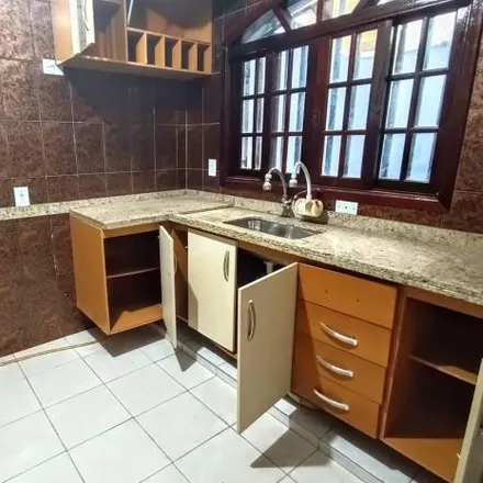Buy this 3 bed house on Rua Benedito José de Godoy in Vila Assis Brasil, Mauá - SP
