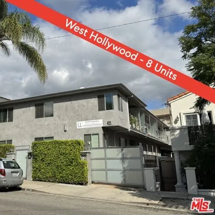 Buy this 12 bed house on 856 Hilldale Avenue in West Hollywood, CA 90069