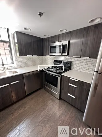 Rent this 1 bed apartment on 100 Queensberry St