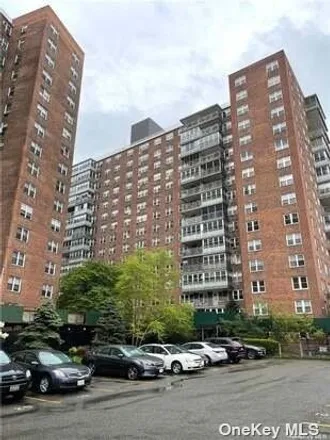 Buy this 2 bed condo on 138-10 Franklin Avenue in New York, NY 11355