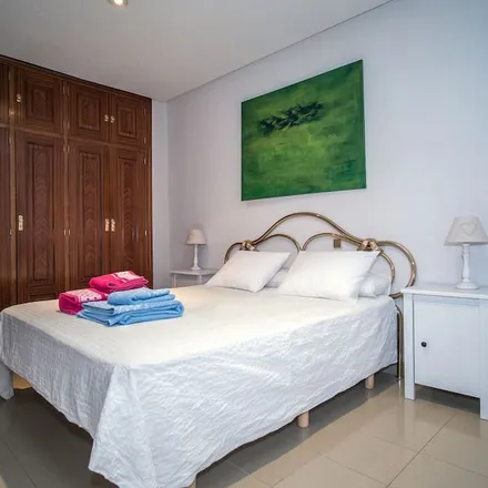 Rent this 2 bed apartment on Calle de Sánchez Bustillo in 5, 28012 Madrid
