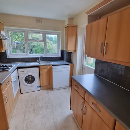 Rent this 3 bed apartment on Newnham Rise in Shirley, B90 3QT